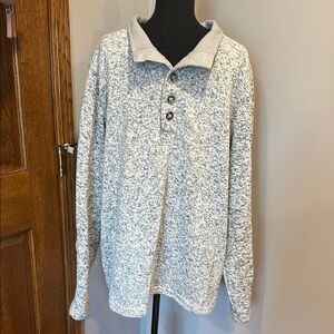 Red Head Brand Co. Gray Button-Up Sweater